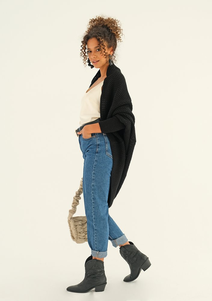 SWETER NARZUTKA OVERSIZE ILM A01 CZARNA