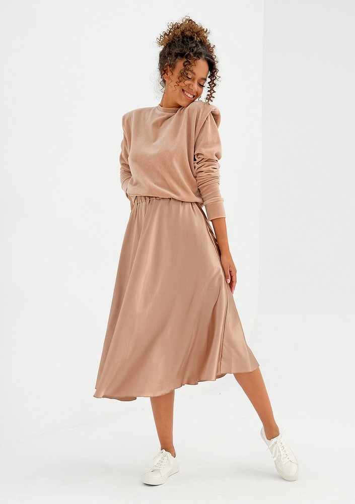 Midi beige satin skirt