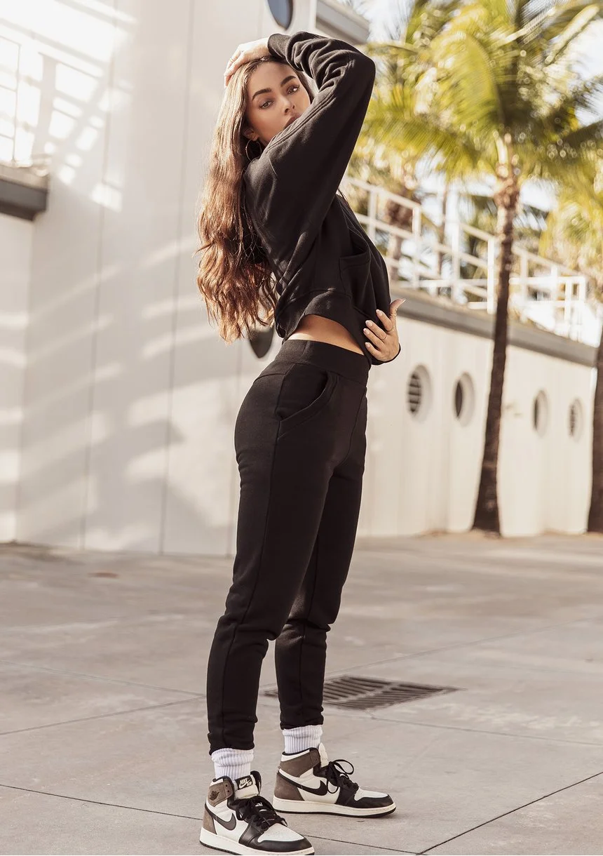 Dresowe spodnie damskie Black ILM