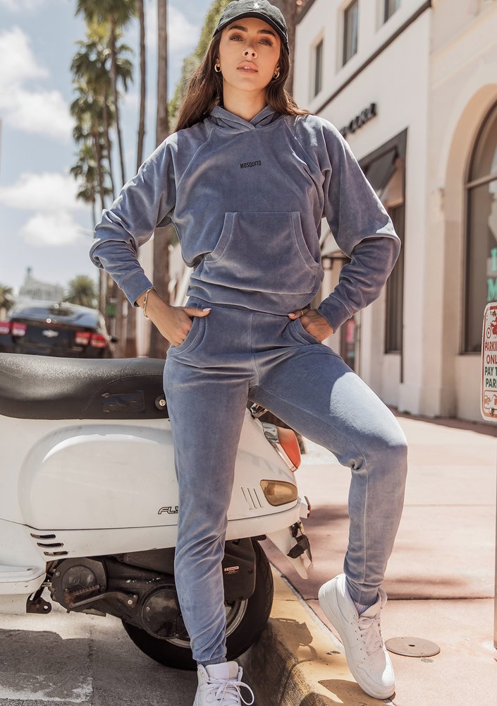 Bluza welurowa z raglanowym rękawem i kapturem Jeans Blue ILM