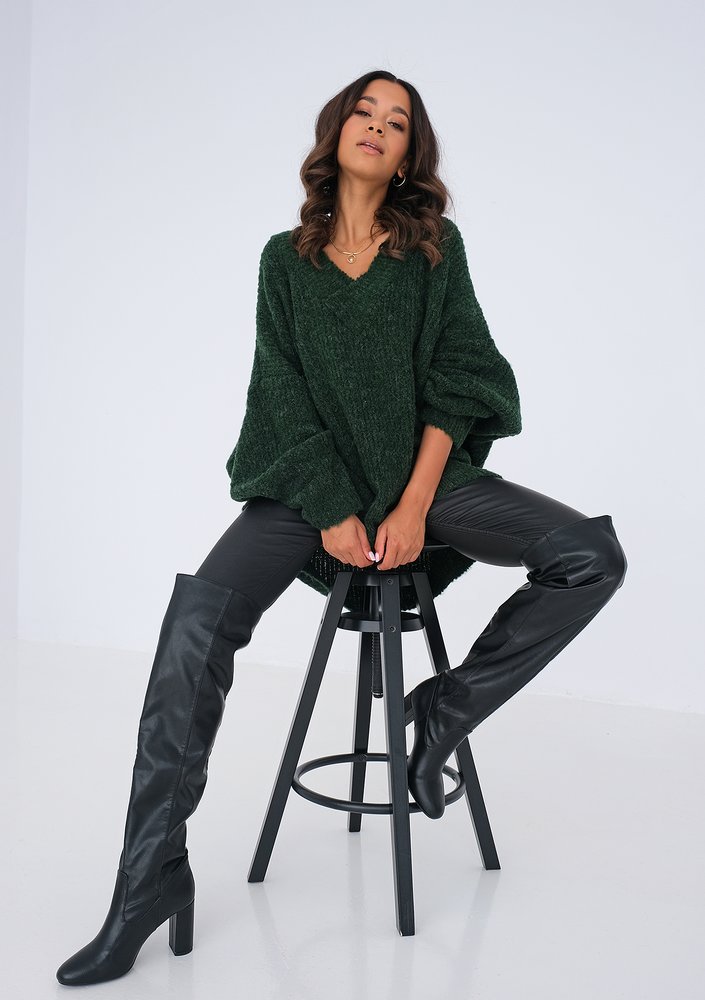 Green oversized V-neck sweater ILM