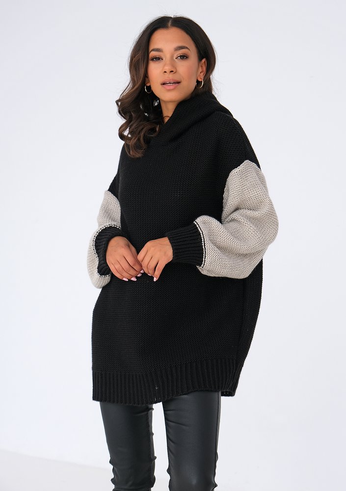 Long bicolor black sweater