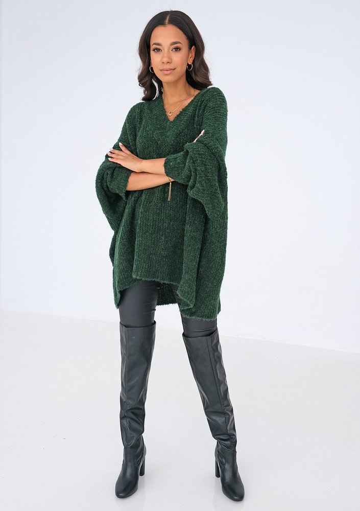 Green oversized V-neck sweater ILM