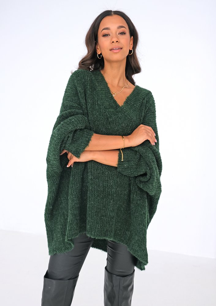 Green oversized V-neck sweater ILM