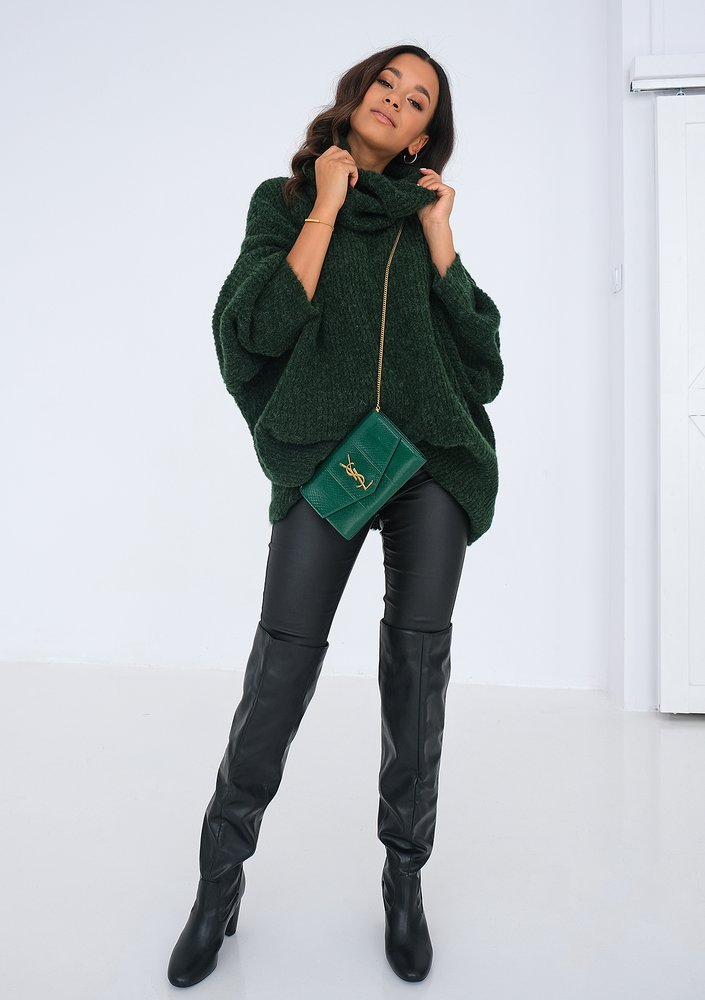 Green turtleneck sweater ILM