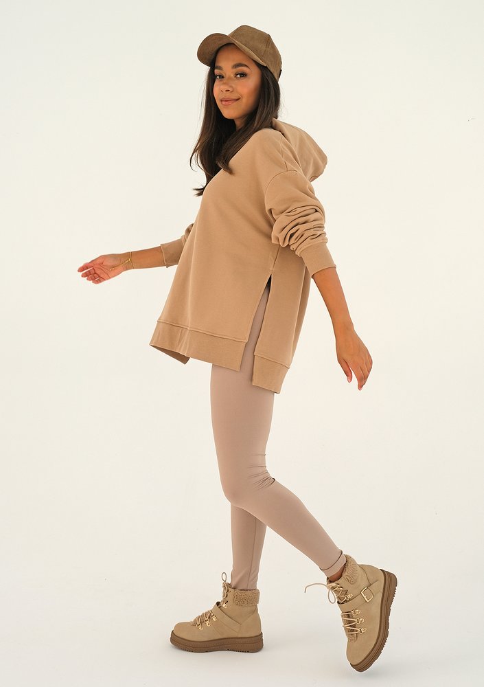 Oversize beige hoodie