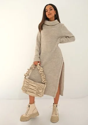 Midi knitted beige dress