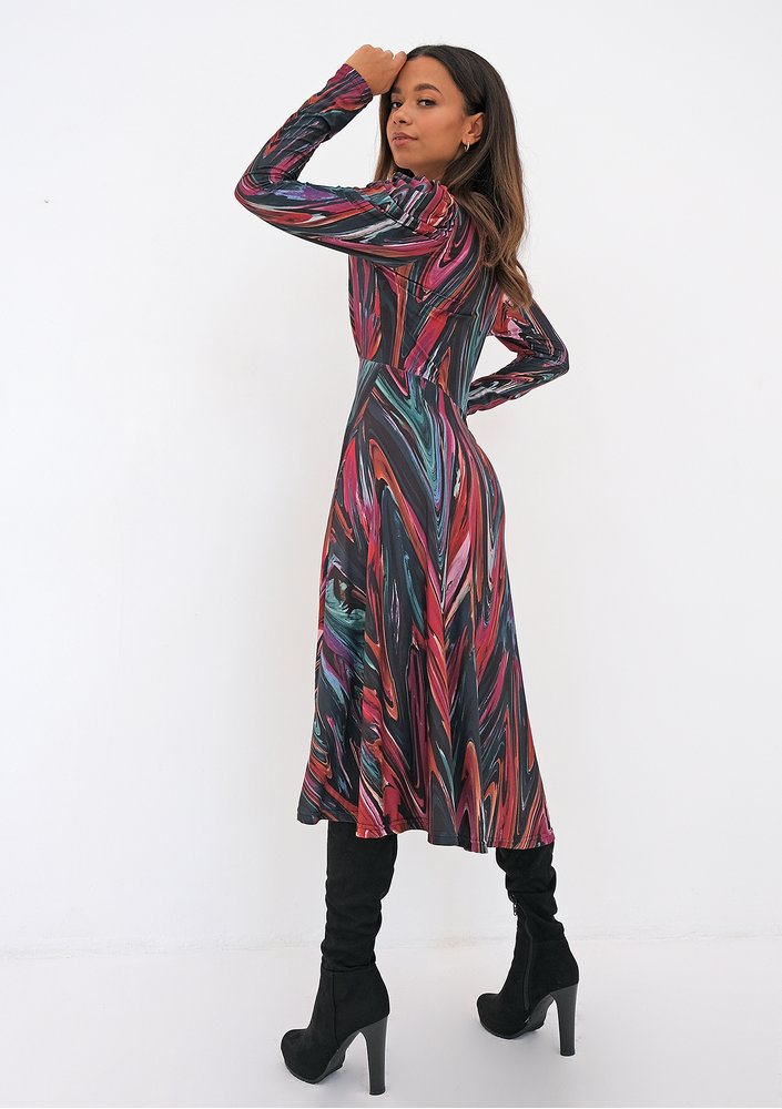 Kopertowa sukienka z dzianiny soft Multikolor print