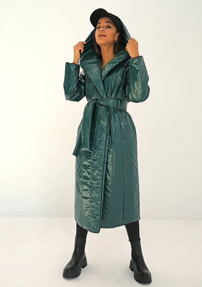 Quilted green tied coat