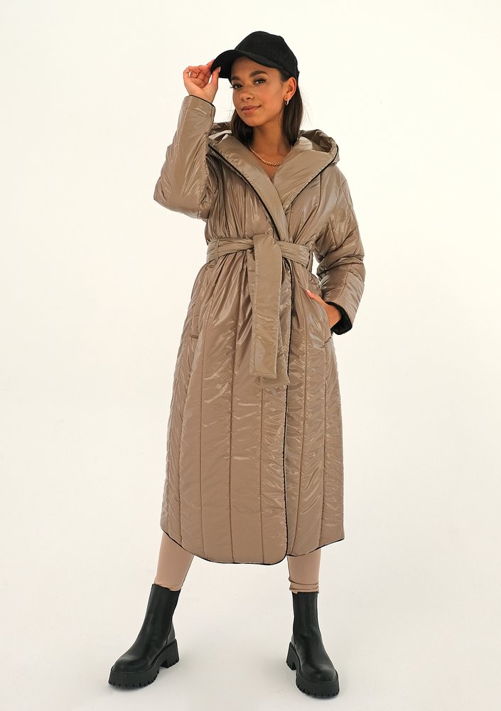 Quilted latte beige tied coat
