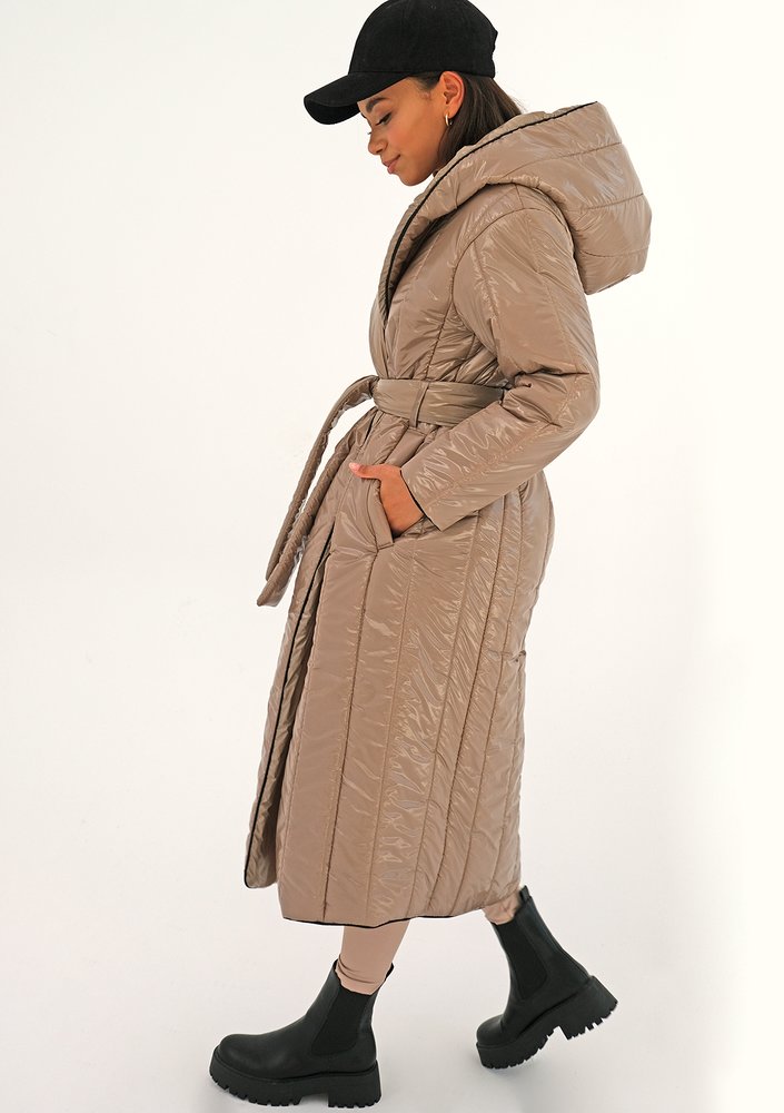 Quilted latte beige tied coat