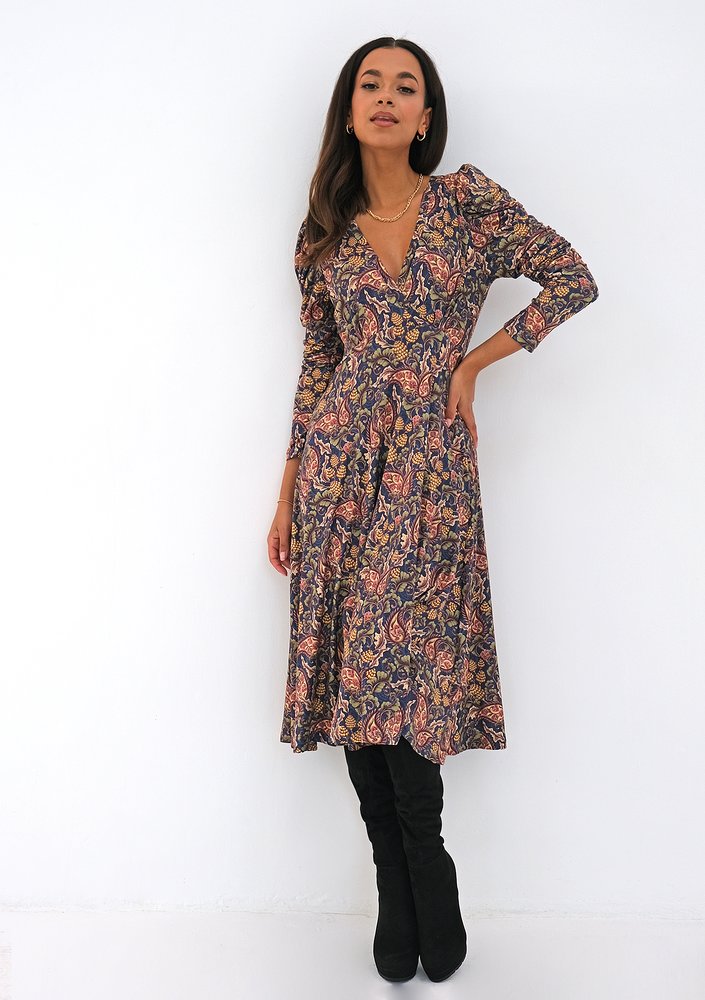Kopertowa sukienka z dzianiny soft Paisley