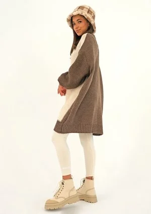 Long tricolor brown sweater