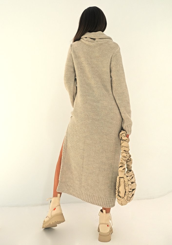 Midi knitted beige dress