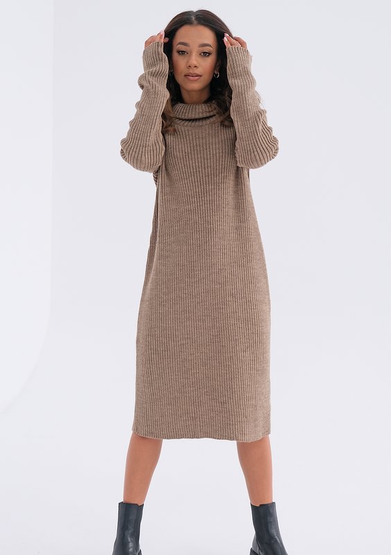 Midi latte knitted turtleneck dress