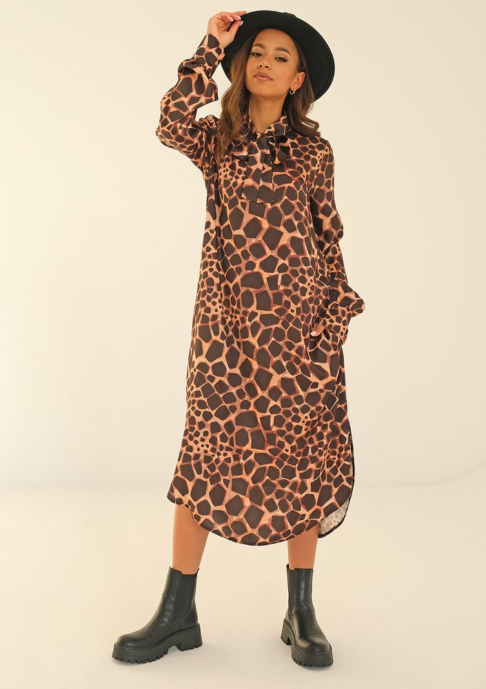 Margot - animal printed dress with a tied collar