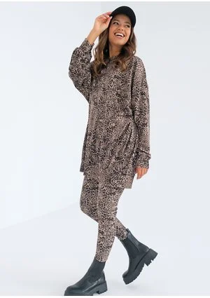 Snug - long beige spotted velvet sweatshirt
