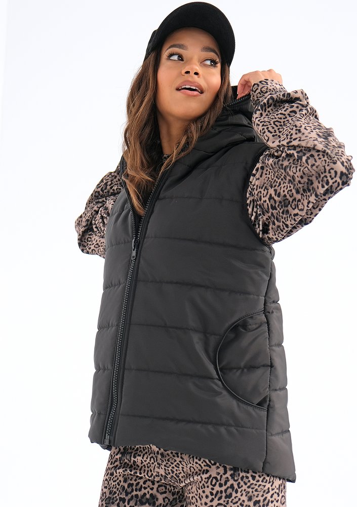 Vicky - black quilted sleeveless jacket