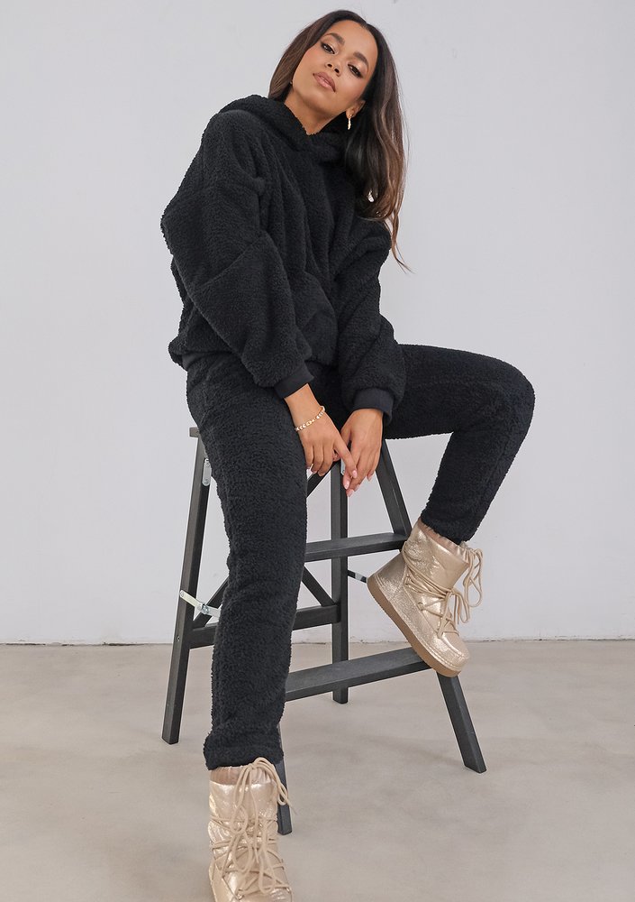 Fuzzy - black boucle hoodie