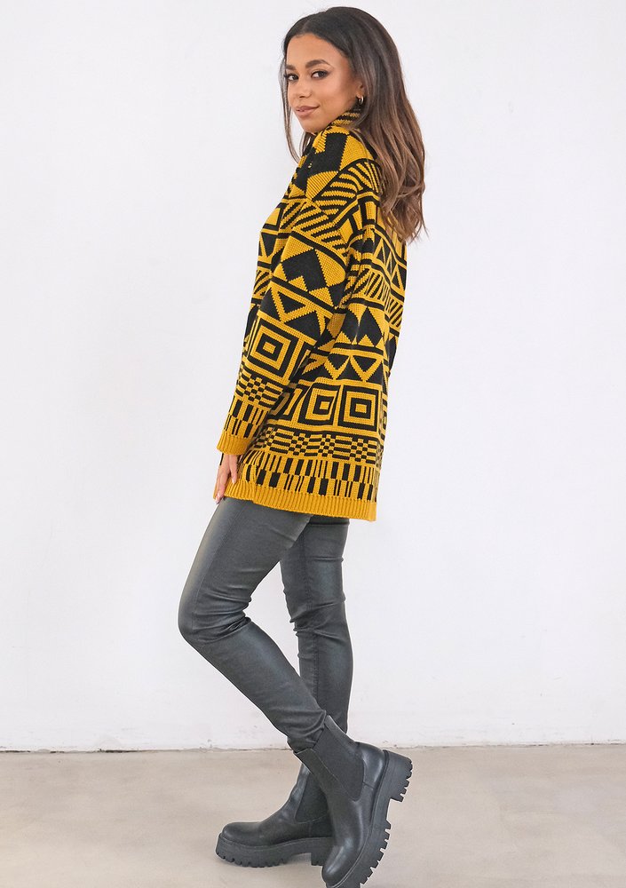 Vinter - Loose turtleneck Aztec printed sweater