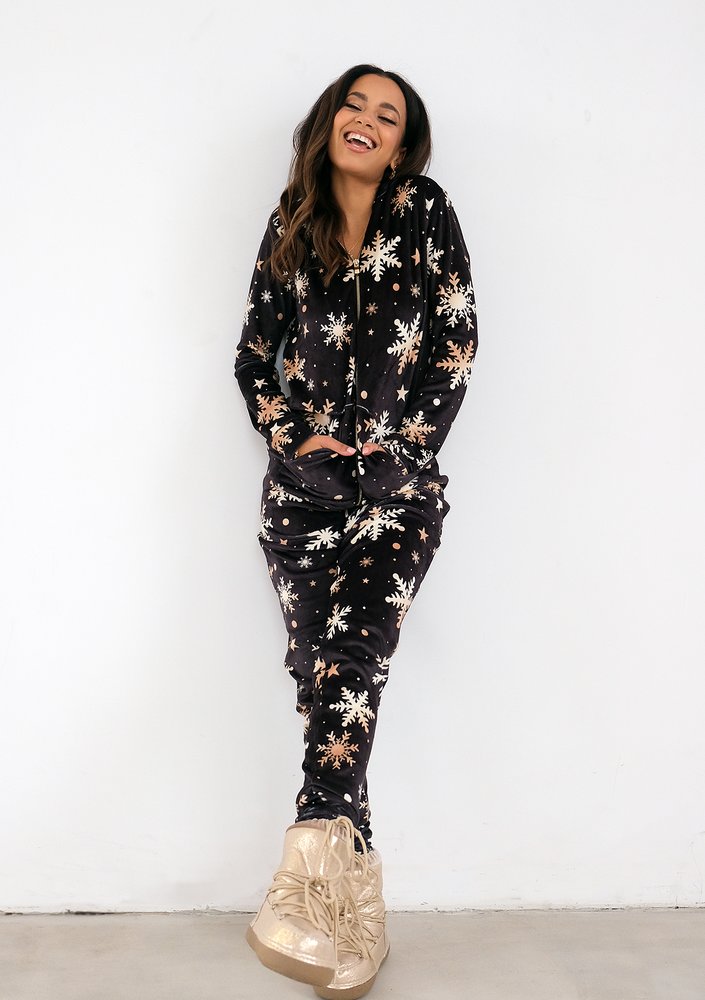 Lumi - black velvet women suit with a snowflake pattern