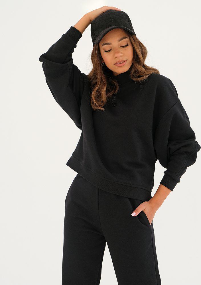 Kase - half turtleneck black sweatshirt