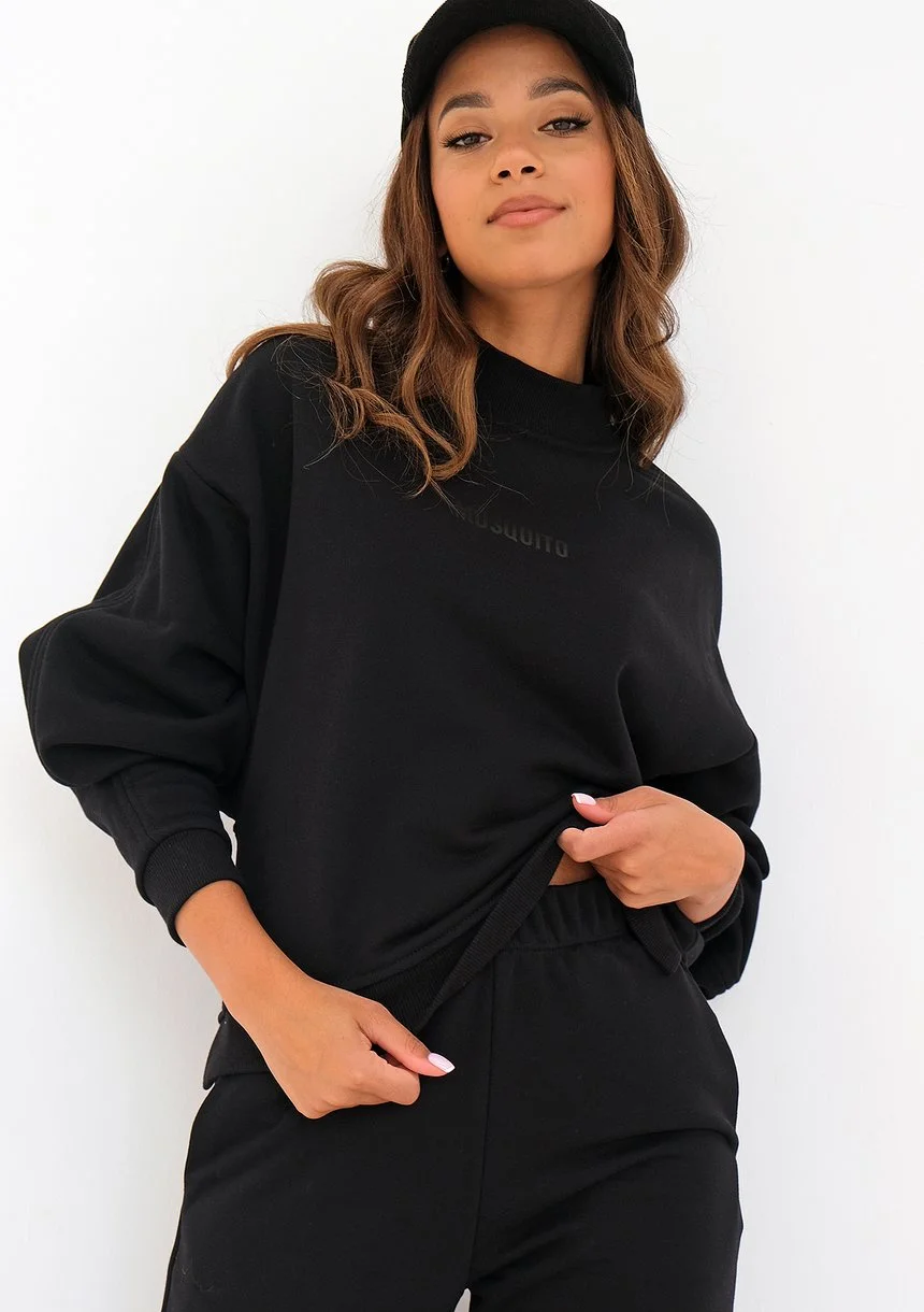 Kase - half turtleneck black sweatshirt