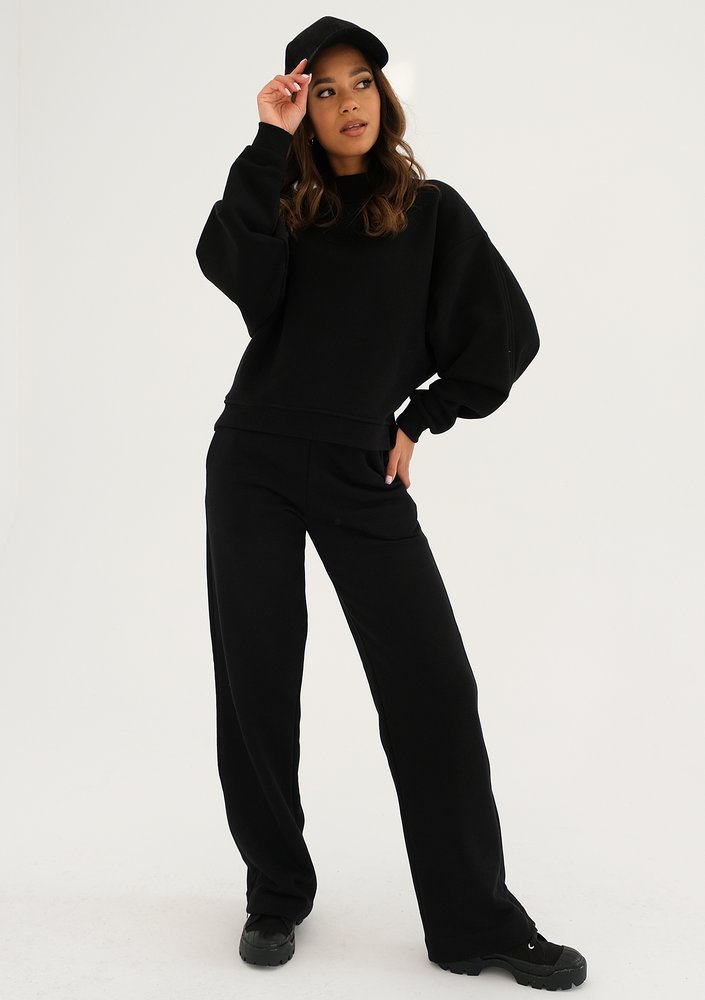 Kase - loose black sweatpants