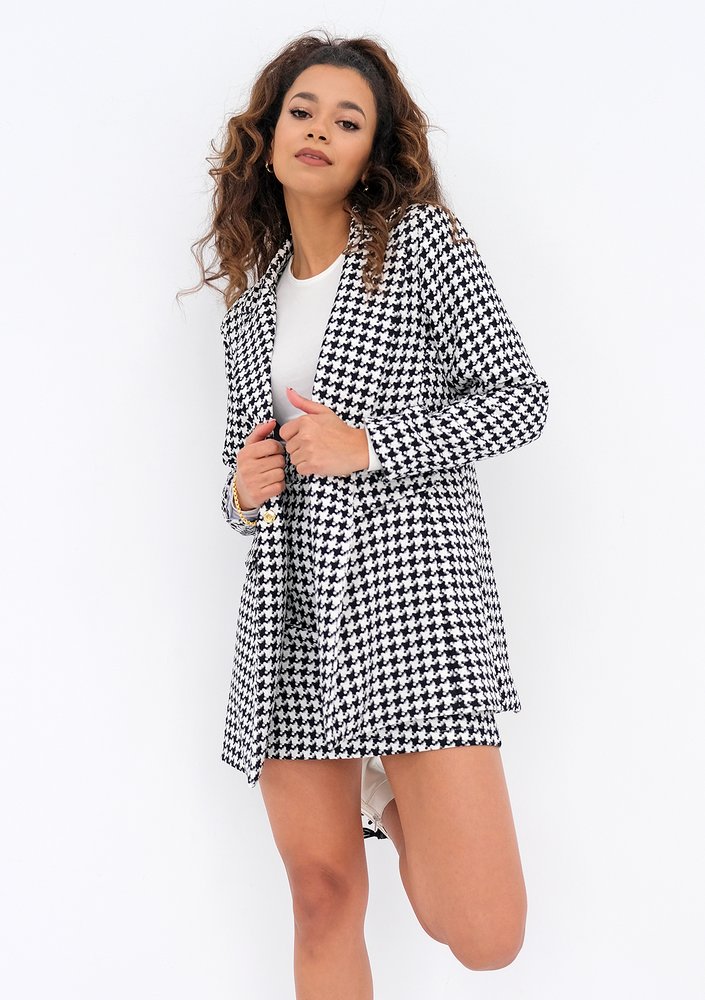 Chic - black houndstooth blazer