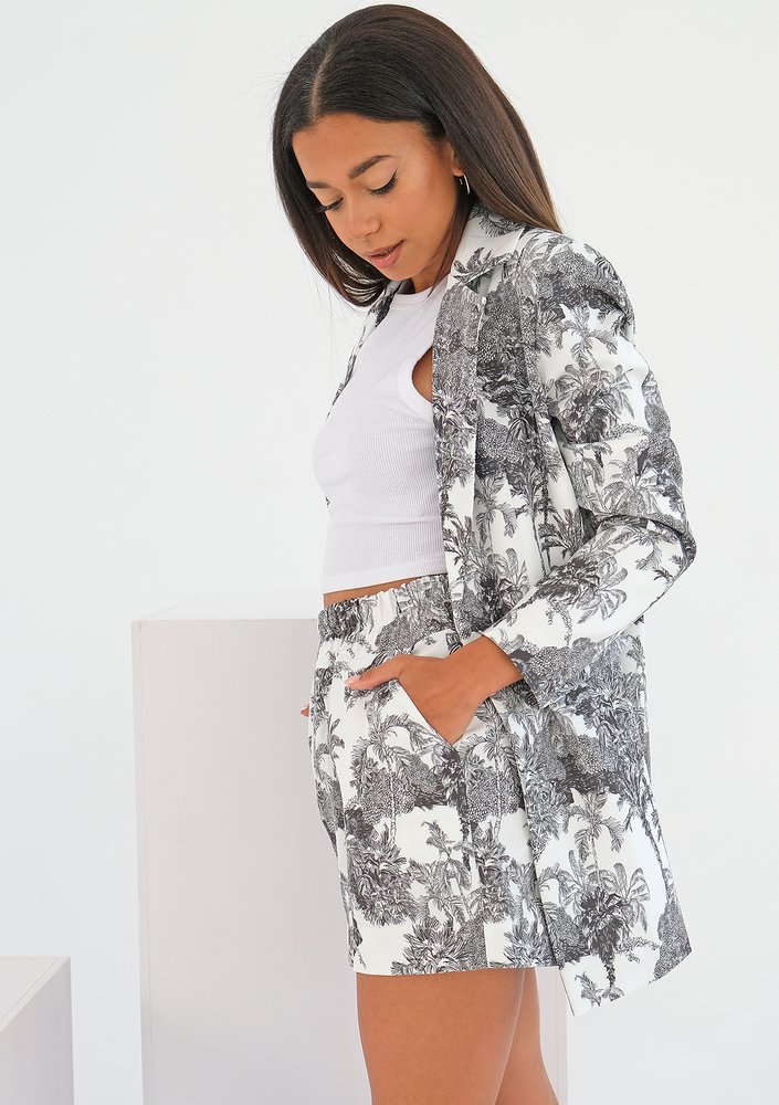 Chic - black palm print blazer