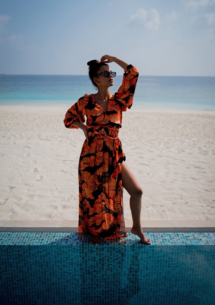 Adele - Maxi dress with orange leaves print