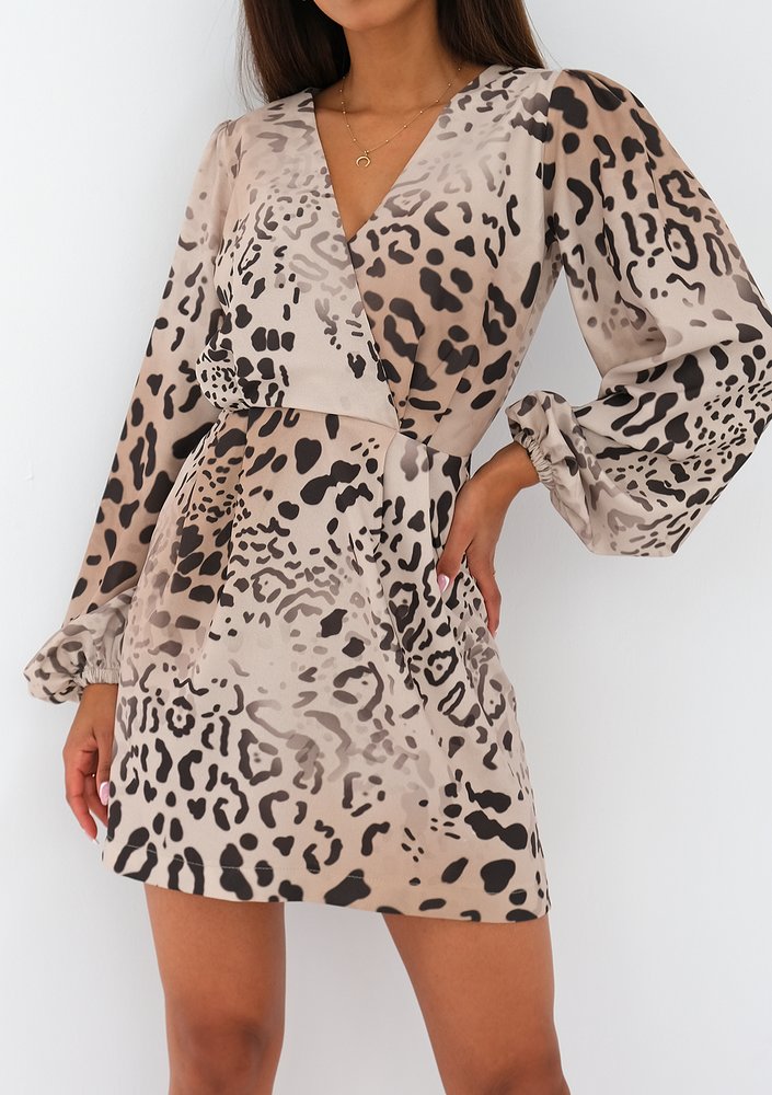 Noemi - Beige dotted mini dress