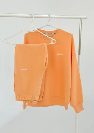 Pure - buff orange sweatshirt