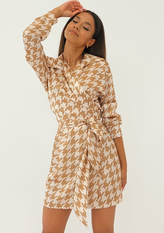 Suzie - Beige cheerful checked dress