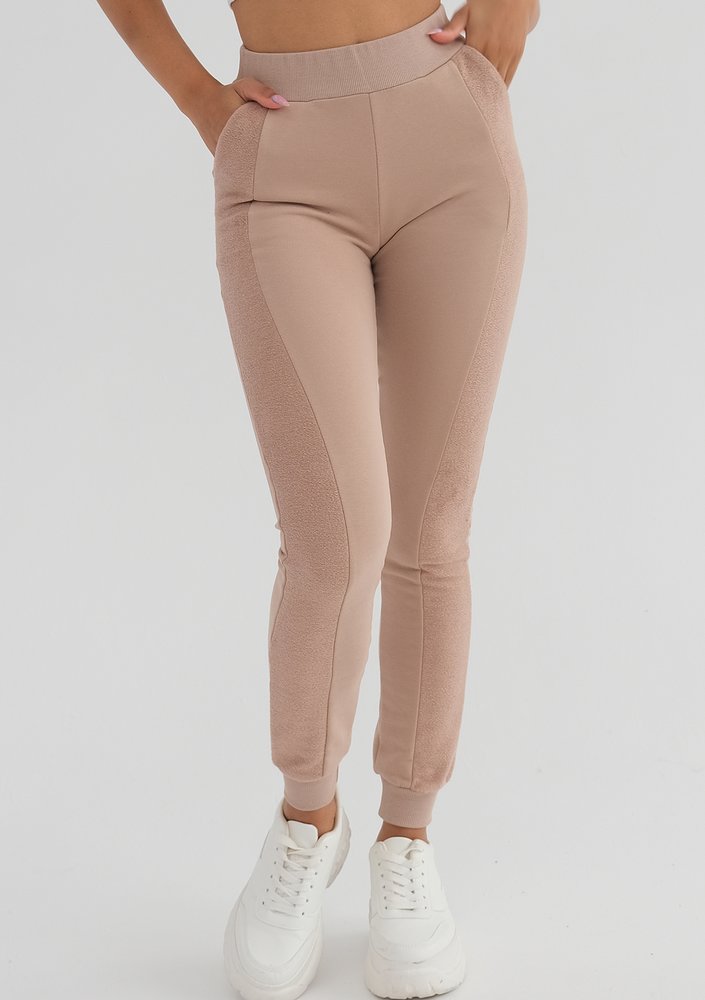 Muva - Latte beige sweatpants