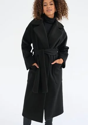 Sage - Black tied coat