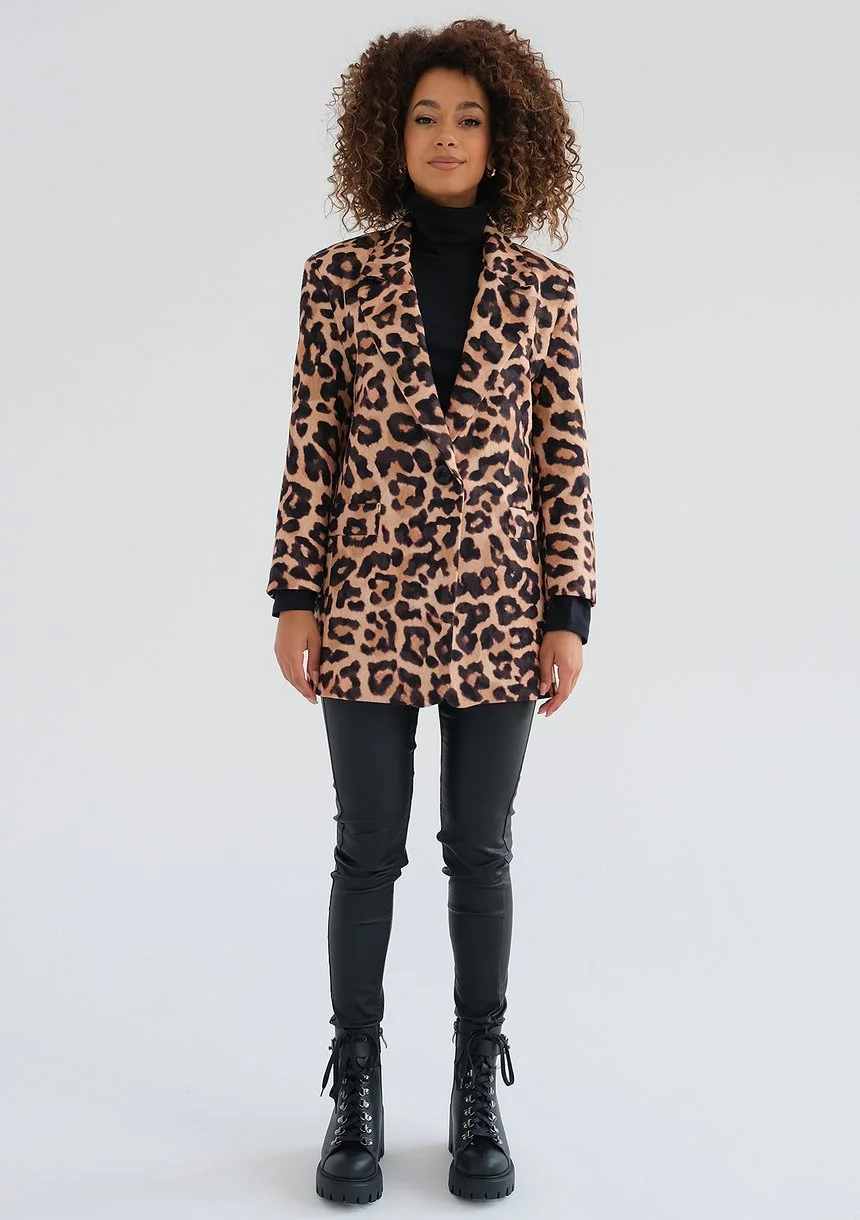 Zura - Beige leopard printed oversize blazer