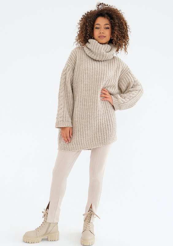 Ingrid - Loose beige turtleneck sweater
