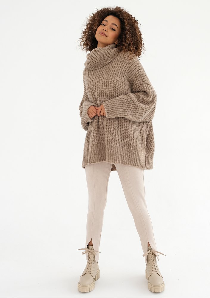 Stor - Sweter z golfem oversize Latte