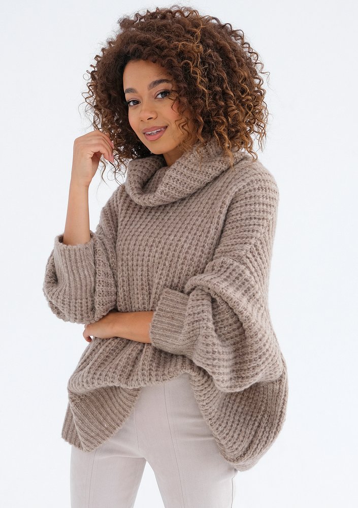 Stor - Sweter z golfem oversize Latte