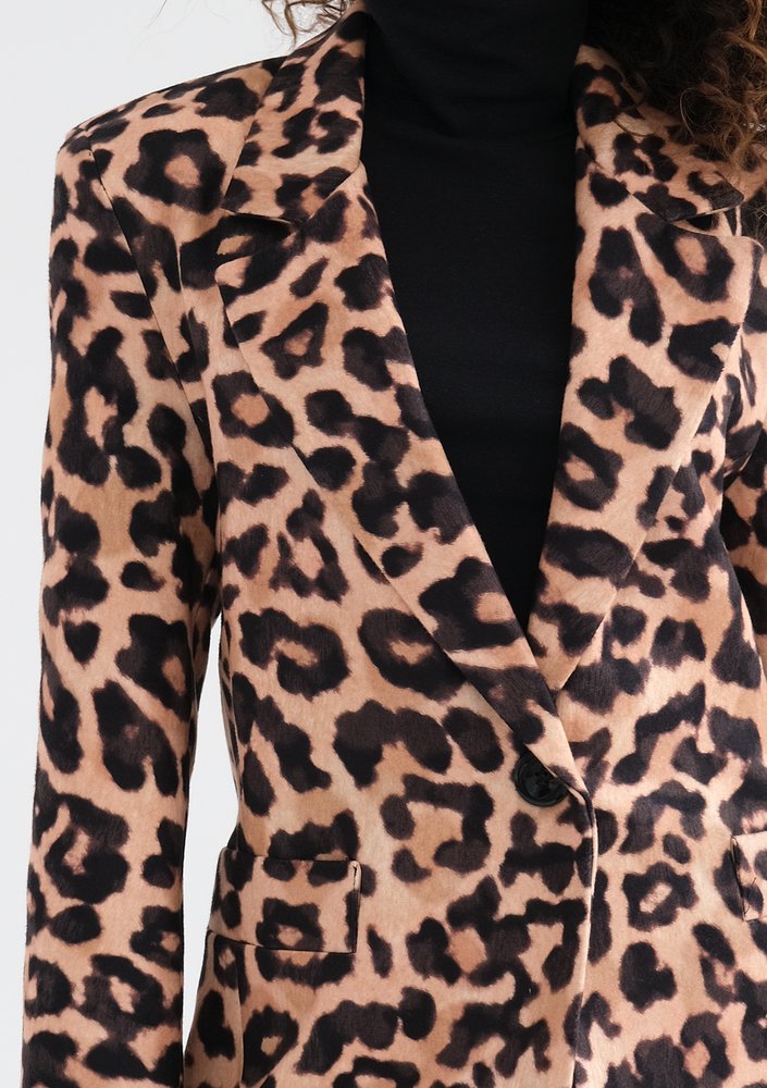 Zura - Beige leopard printed oversize blazer