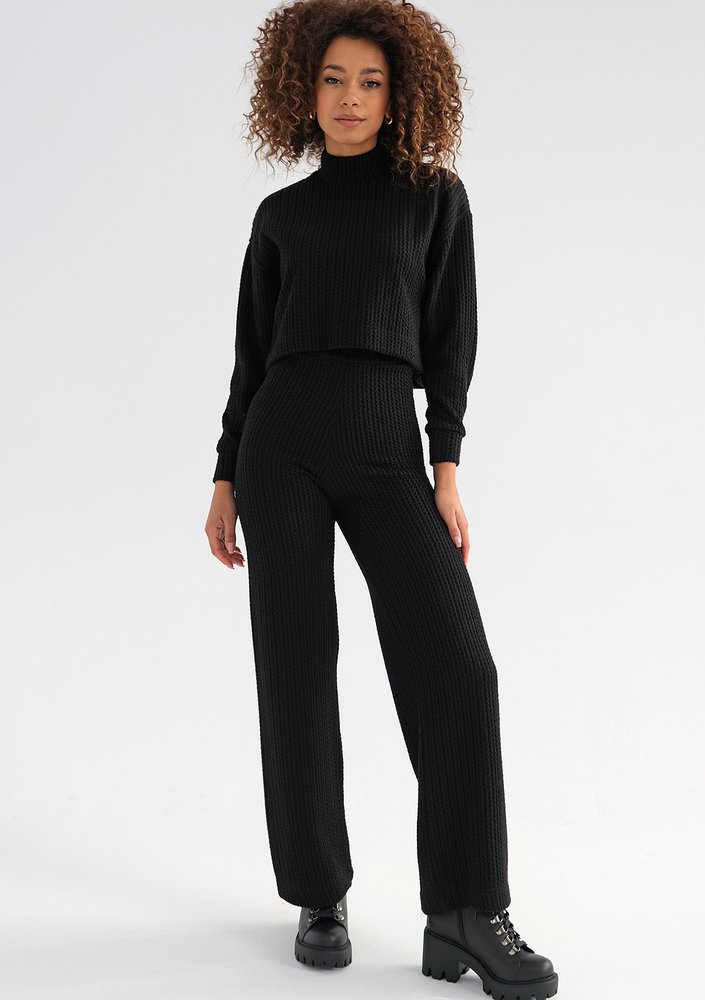 Erato - Short black knitted turtleneck blouse