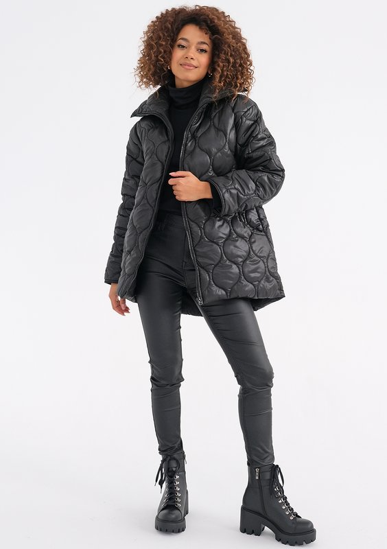 Rena - Long black quilted jacket