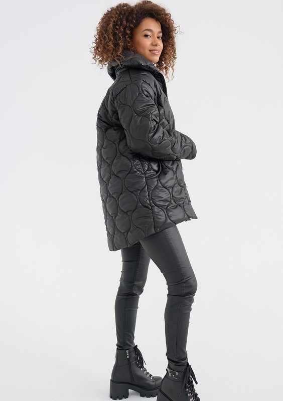 Rena - Long black quilted jacket