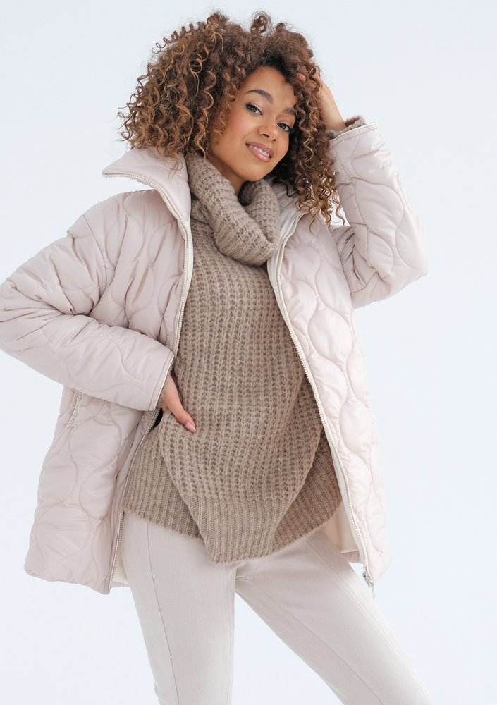 Rena - Long beige quilted jacket