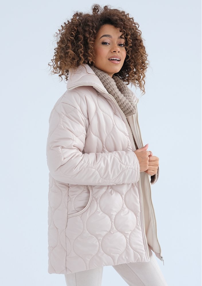 Rena - Long beige quilted jacket