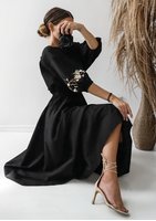 Mabel - Embroidered black midi dress