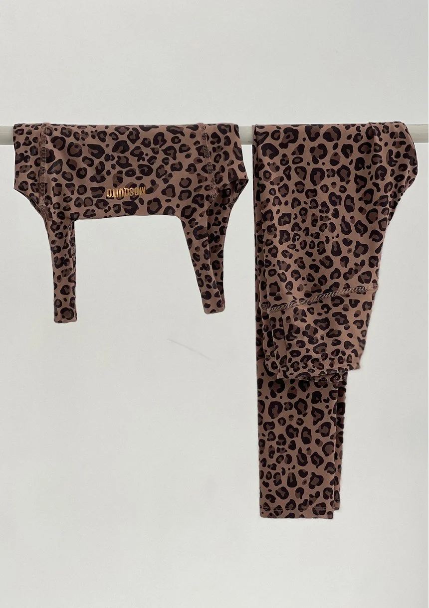 Classic - Beige leopard printed top
