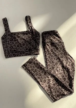 Classic - Grey leopard printed top
