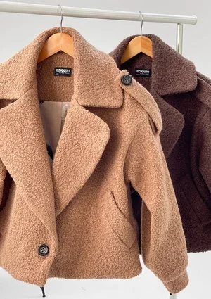 Cofi - Kurtka z bukli Camel